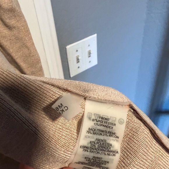 Calvin Klein tan cardigan. Size XL. - Picture 4 of 7